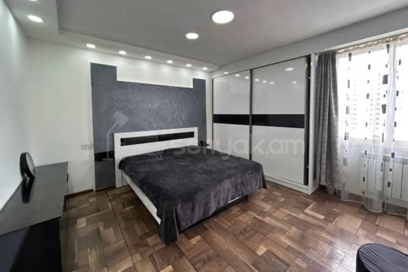 2 Սենյականոց Բնակարան, 57քմ, 6/9 հարկ, Կապիտալ Վերանորոգված, Կահավորված, Արևկող