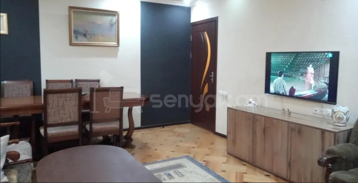 3 Սենյականոց Բնակարան Քարե Շենքում, 61քմ, 3/5 հարկ, Կապիտալ Վերանորոգված