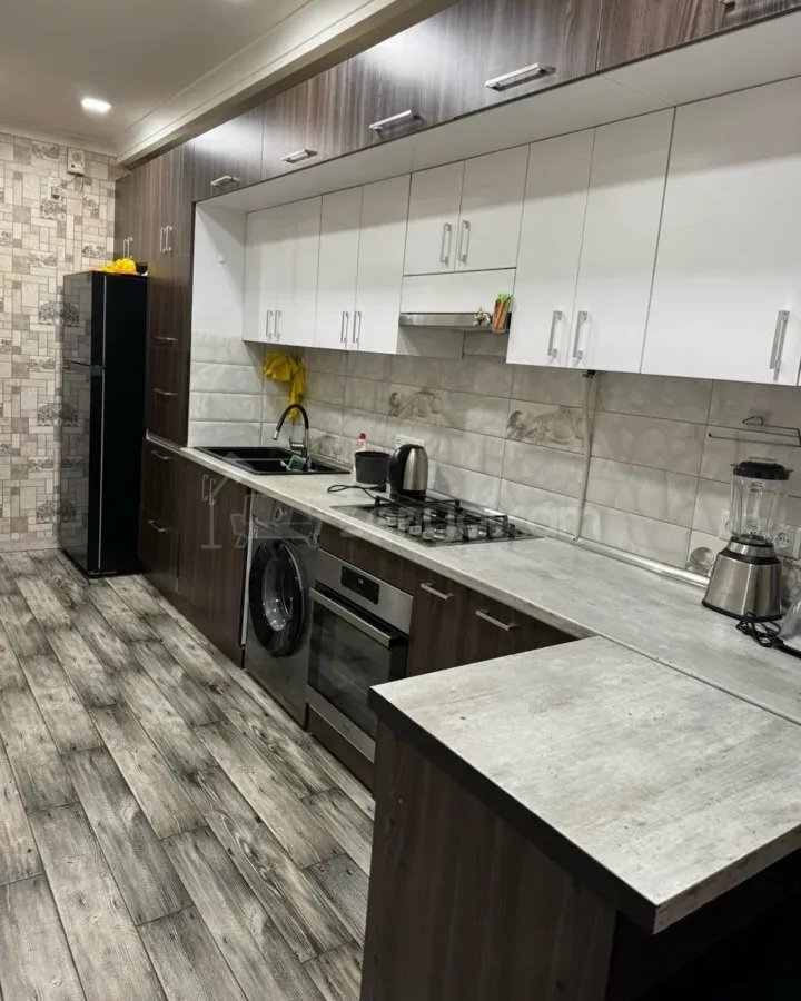 4 Սենյականոց Բնակարան, 81քմ, 6/9 հարկ, Դիզայներական Վերանորոգված, Կահավորված