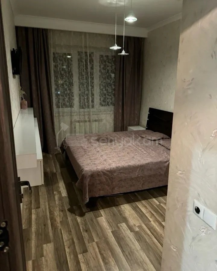 4 Սենյականոց Բնակարան, 81քմ, 6/9 հարկ, Դիզայներական Վերանորոգված, Կահավորված