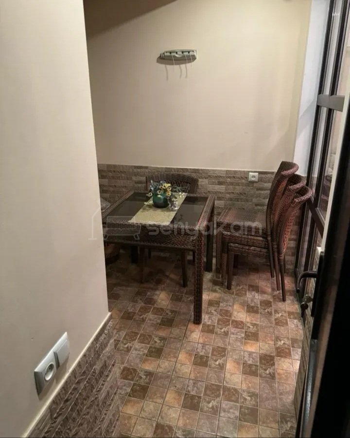 4 Սենյականոց Բնակարան, 81քմ, 6/9 հարկ, Դիզայներական Վերանորոգված, Կահավորված