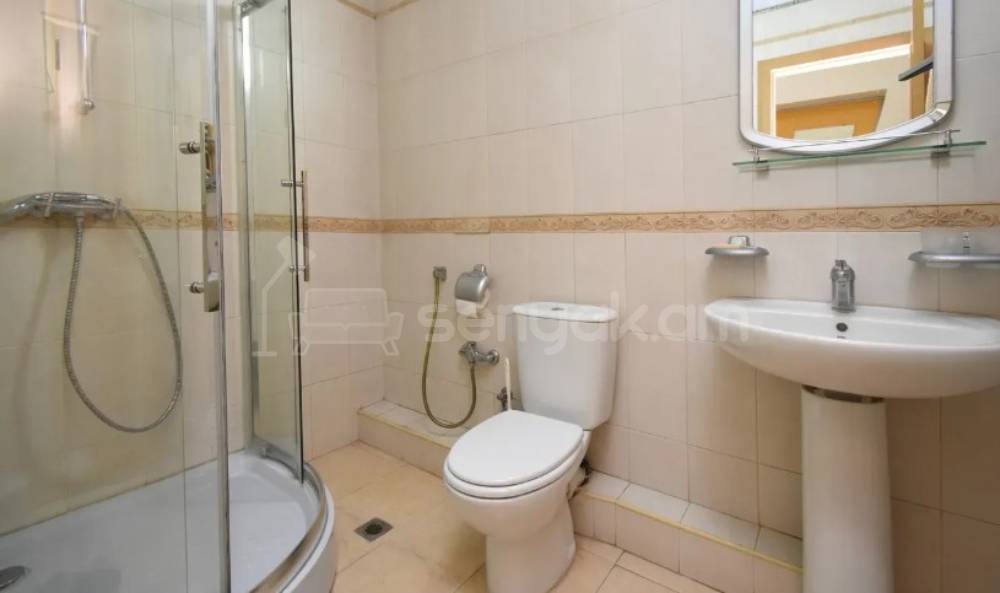 2 Սենյականոց Բնակարան Քարե Շենքում, 50քմ, 4/6 հարկ, Կապիտալ Վերանորոգված, Կահավորված, Արևկող