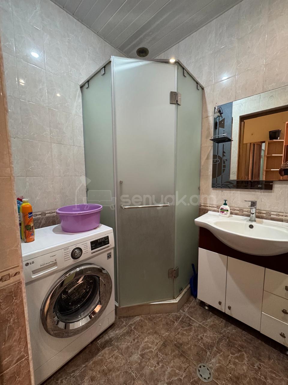 2 Սենյականոց Բնակարան Նորակառույցում, 54քմ, 3/5 հարկ, Կապիտալ Վերանորոգված, Կահավորված