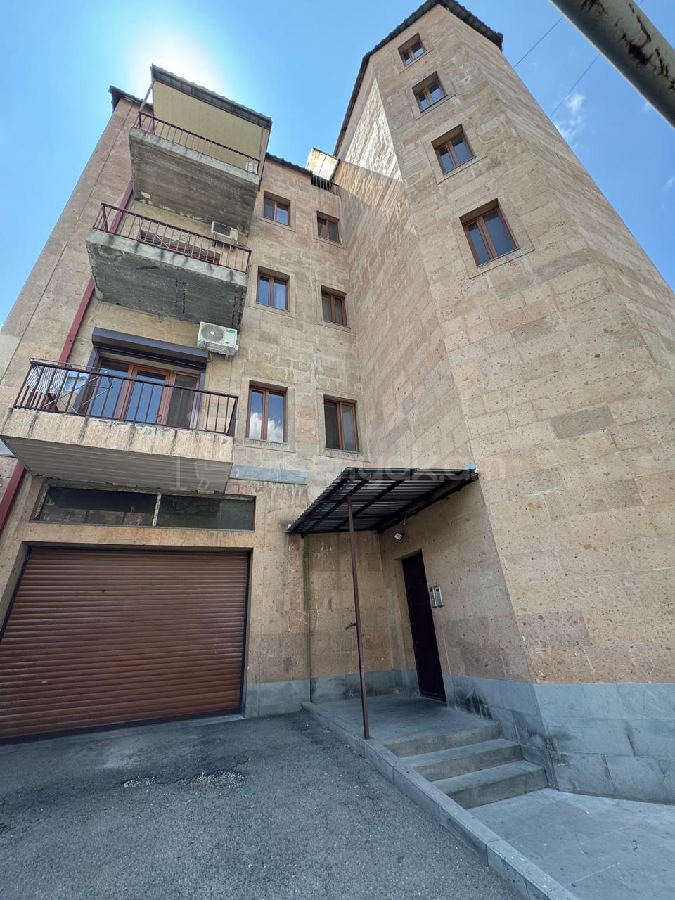 2 Սենյականոց Բնակարան Նորակառույցում, 54քմ, 3/5 հարկ, Կապիտալ Վերանորոգված, Կահավորված