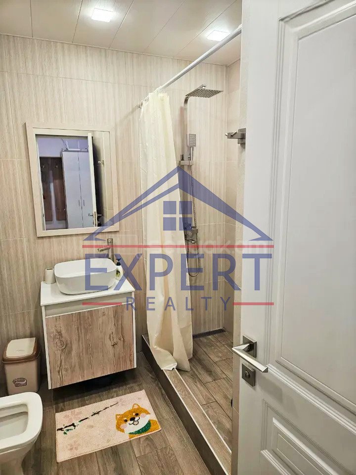 1 Սենյականոց Բնակարան, 50քմ, 8/10 հարկ, Կապիտալ Վերանորոգված, Կահավորված