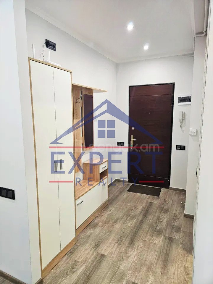 1 Սենյականոց Բնակարան, 50քմ, 8/10 հարկ, Կապիտալ Վերանորոգված, Կահավորված