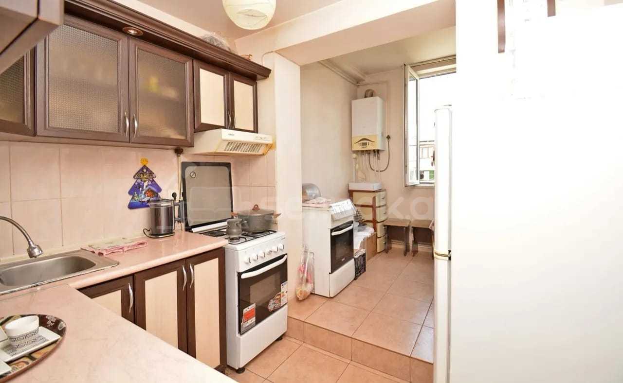 3 Սենյականոց Բնակարան, 74քմ, 4/4 հարկ, Կապիտալ Վերանորոգված