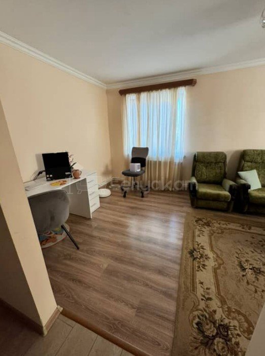 2 Սենյականոց Բնակարան Քարե Շենքում, 52քմ, 4/5 հարկ, Կապիտալ Վերանորոգված, Կահավորված, Արևկող
