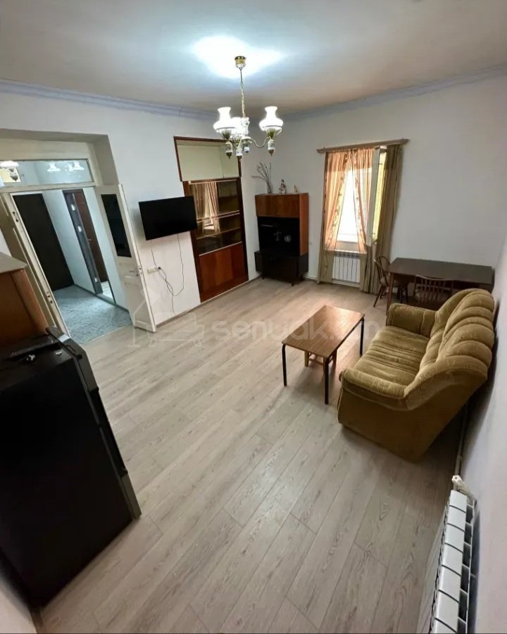 2 Սենյականոց Բնակարան Քարե Շենքում, 45քմ, 2/2 հարկ, Կապիտալ Վերանորոգված, Կահավորված