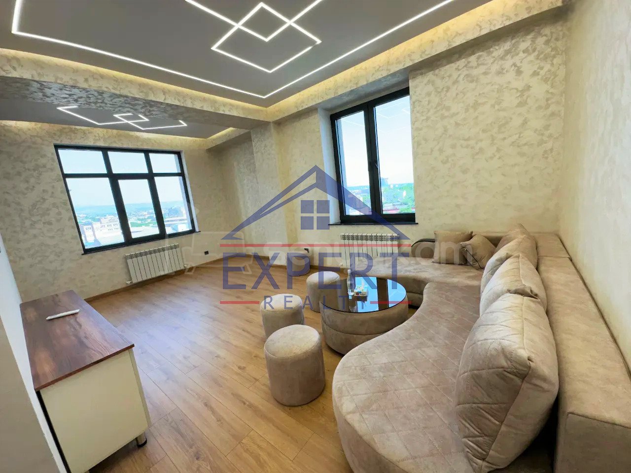 2 Սենյականոց Բնակարան Նորակառույցում, 60քմ, 6/18 հարկ, Դիզայներական Վերանորոգված, Կահավորված, Արևկող