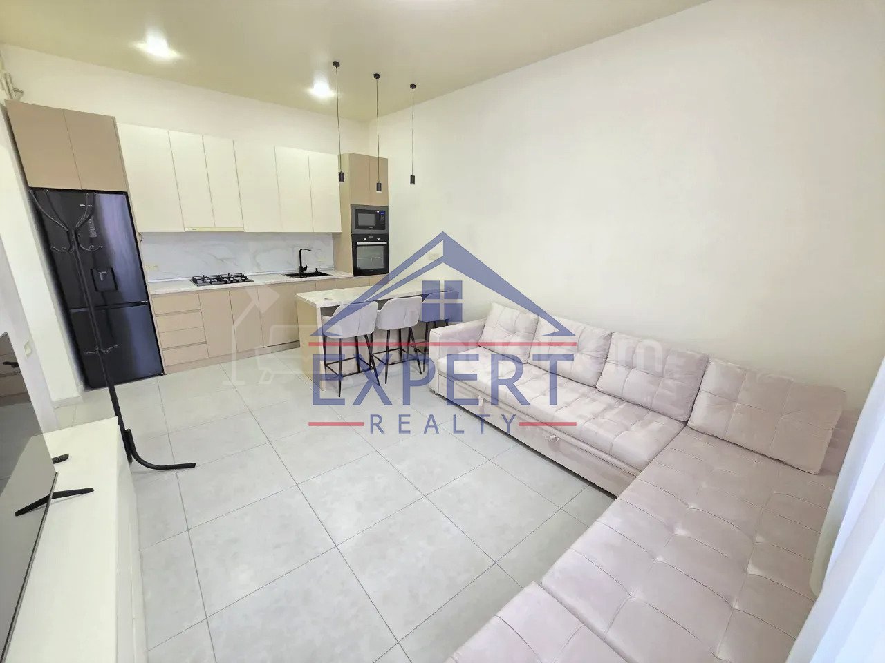2 Սենյականոց Բնակարան Քարե Շենքում, 40քմ, 5/5 հարկ, Կապիտալ Վերանորոգված, Կահավորված, Արևկող