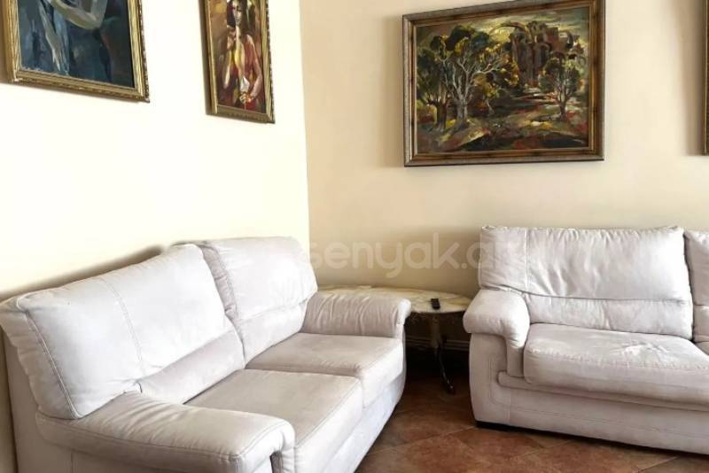 2 Սենյականոց Բնակարան Քարե Շենքում, 66քմ, 2/5 հարկ, Կապիտալ Վերանորոգված, Կահավորված, Արևկող