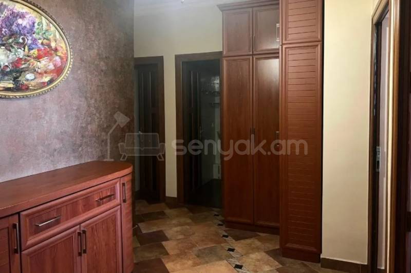 2 Սենյականոց Բնակարան Քարե Շենքում, 66քմ, 2/5 հարկ, Կապիտալ Վերանորոգված, Կահավորված, Արևկող