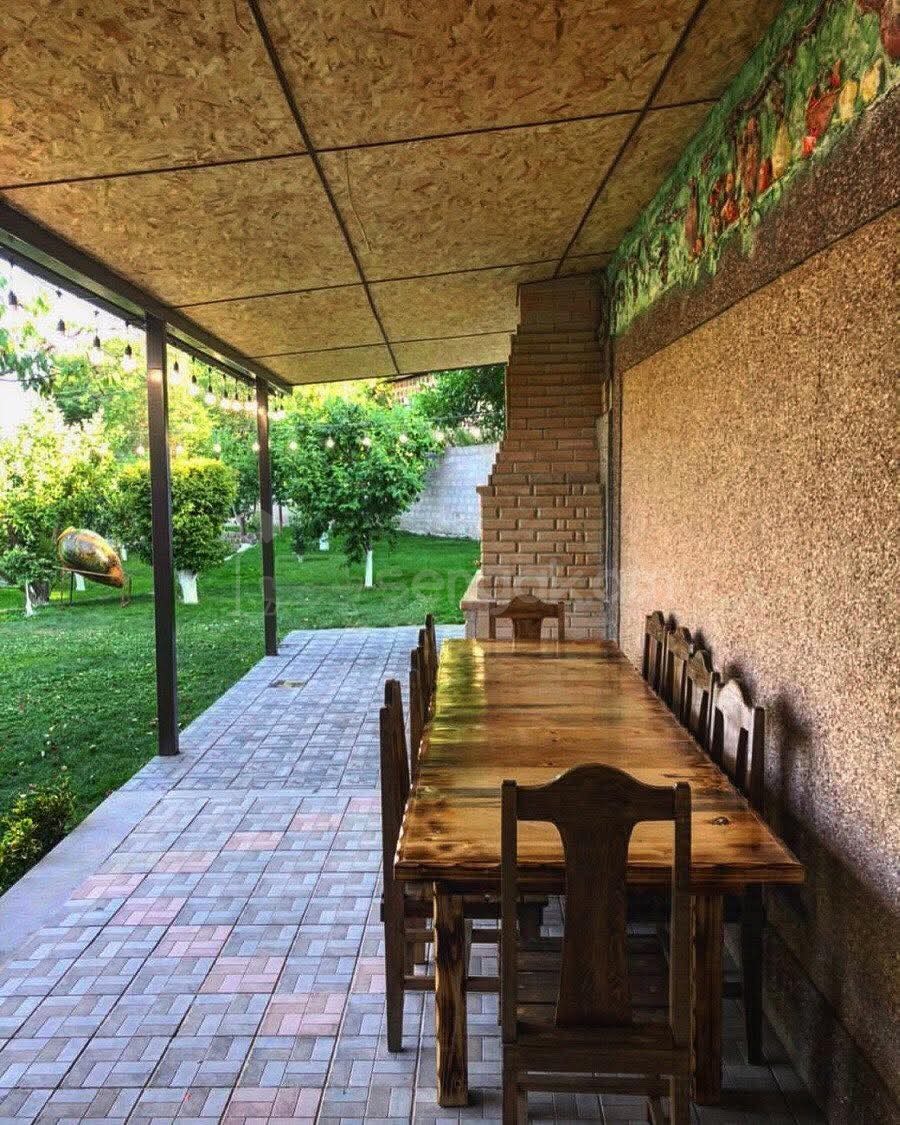 1 Սենյականոց Ամառանոց, 100քմ, Լողավազանով