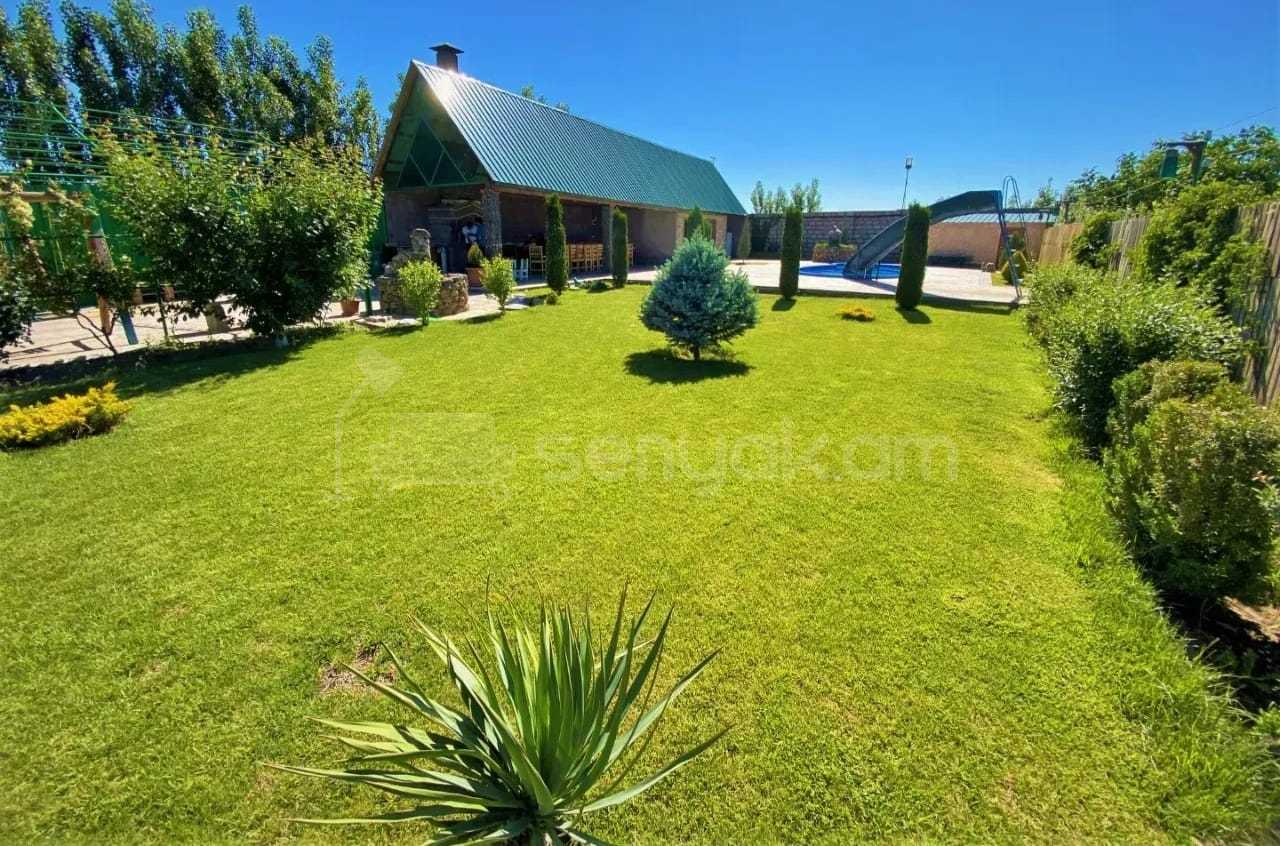 1 Սենյականոց Առանձնատուն, 100քմ, Լողավազանով