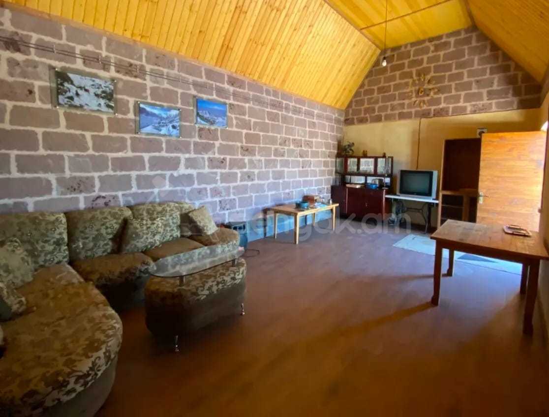 1 Սենյականոց Առանձնատուն, 100քմ, Լողավազանով