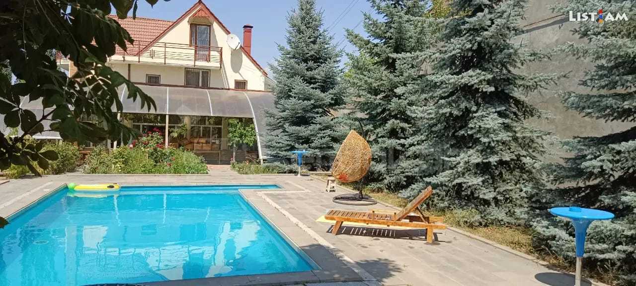 2 Սենյականոց Շքեղ Առանձնատուն, 150քմ, Լողավազանով