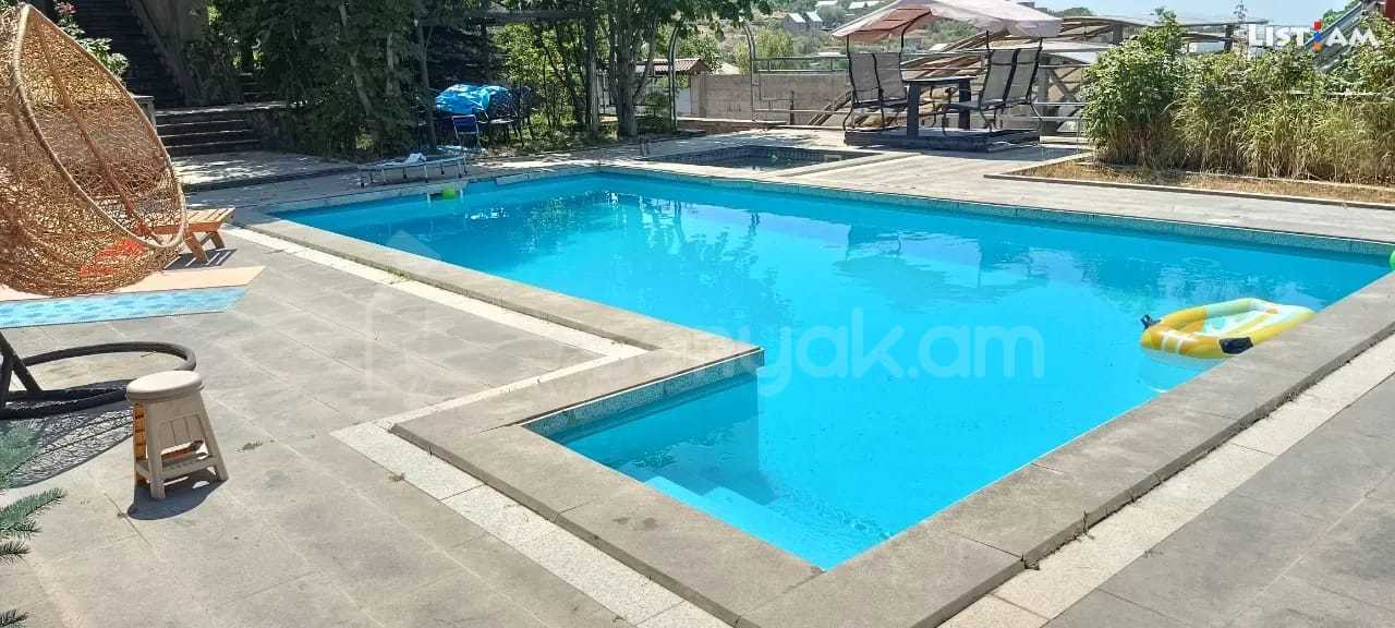 2 Սենյականոց Շքեղ Առանձնատուն, 150քմ, Լողավազանով