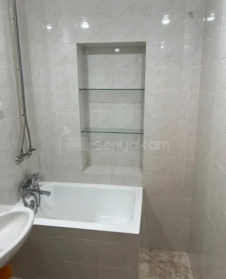 1 Սենյականոց Բնակարան, 38քմ, 7/9 հարկ, Կապիտալ Վերանորոգված