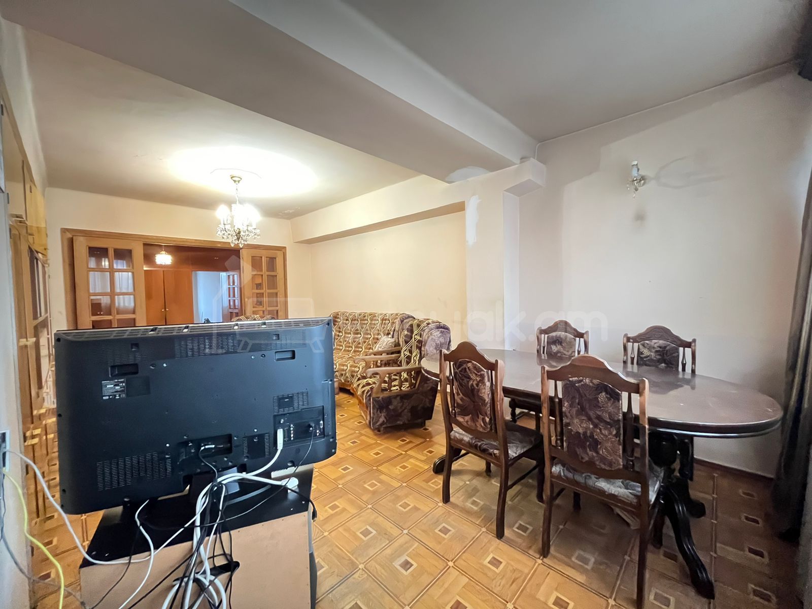3 Սենյականոց Բնակարան, 78քմ, 9/9 հարկ, Պետական Վիճակում