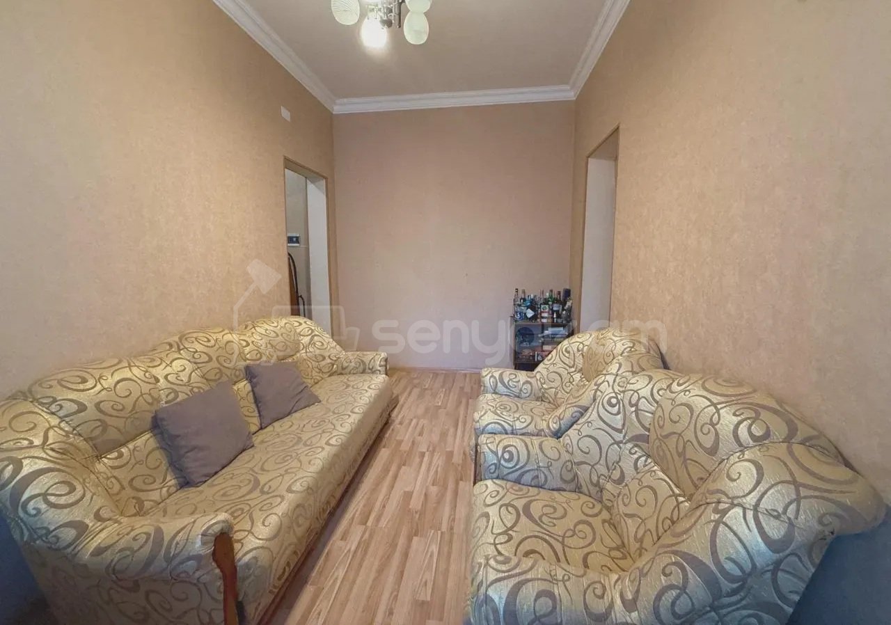 2 Սենյականոց Բնակարան Քարե Շենքում, 65քմ, 3/5 հարկ, Կապիտալ Վերանորոգված, Կահավորված