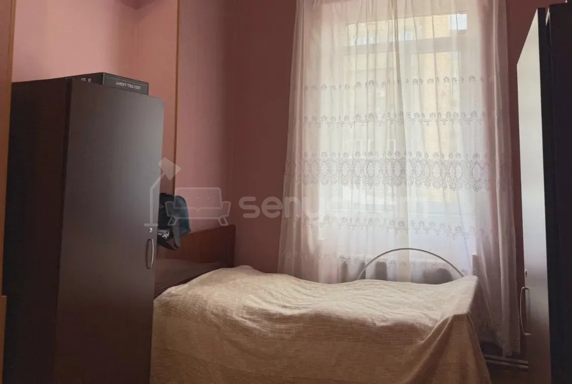 2 Սենյականոց Բնակարան Քարե Շենքում, 65քմ, 3/5 հարկ, Կապիտալ Վերանորոգված, Կահավորված