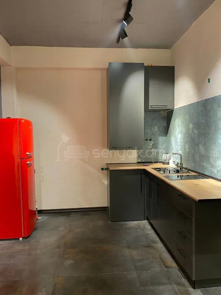 1 Սենյականոց Բնակարան Նորակառույցում, 30քմ, 2/4 հարկ, Կապիտալ Վերանորոգված