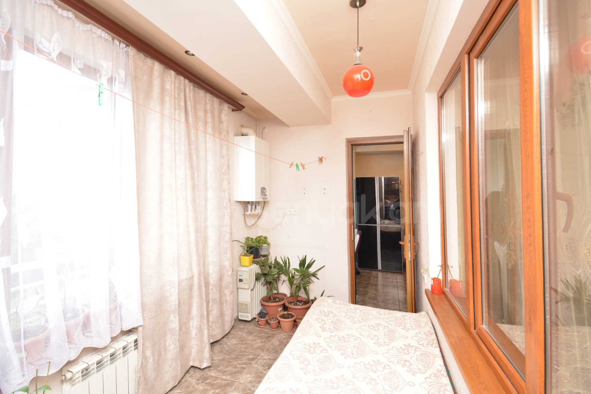 4 Սենյականոց Բնակարան, 80քմ, 7/14 հարկ, Կապիտալ Վերանորոգված