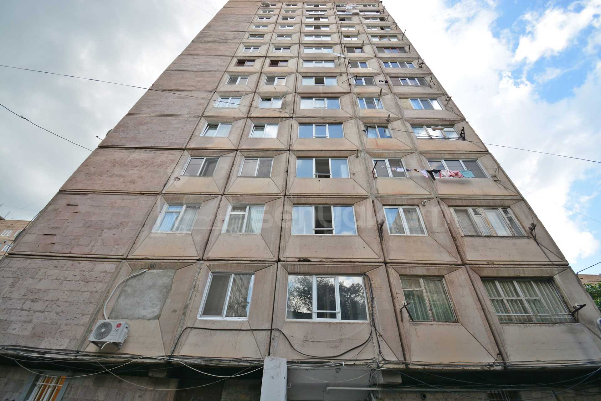 4 Սենյականոց Բնակարան, 80քմ, 7/14 հարկ, Կապիտալ Վերանորոգված