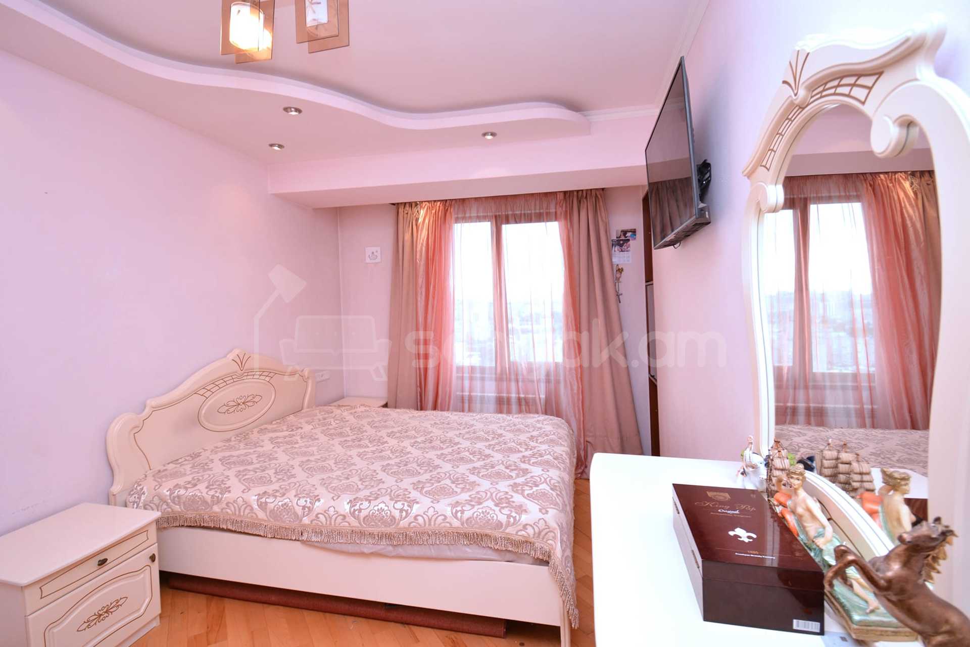 4 Սենյականոց Բնակարան, 80քմ, 7/14 հարկ, Կապիտալ Վերանորոգված