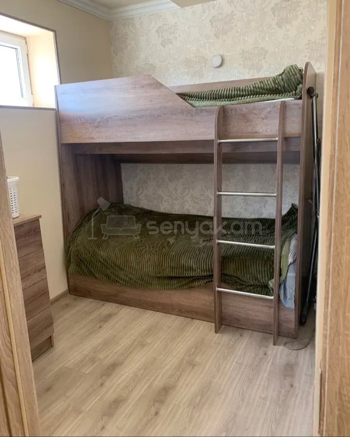 3 Սենյականոց Բնակարան Քարե Շենքում, 52քմ, 3/5 հարկ, Կապիտալ Վերանորոգված, Կահավորված