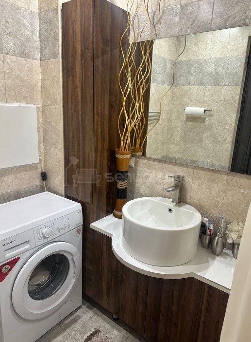 3 Սենյականոց Բնակարան, 62քմ, 8/10 հարկ, Կապիտալ Վերանորոգված