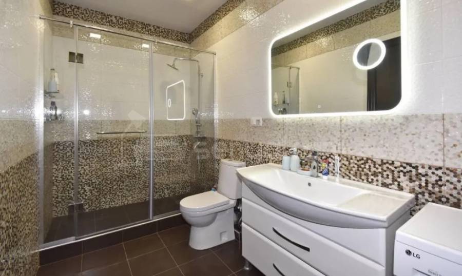 3 Սենյականոց Բնակարան, 120քմ, 3/11 հարկ, Դիզայներական Վերանորոգված, Կահավորված, Արևկող