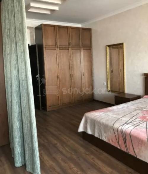 3 Սենյականոց Բնակարան, 120քմ, 3/11 հարկ, Դիզայներական Վերանորոգված, Կահավորված, Արևկող
