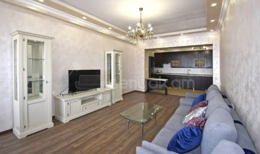 3 Սենյականոց Բնակարան, 120քմ, 3/11 հարկ, Դիզայներական Վերանորոգված, Կահավորված, Արևկող