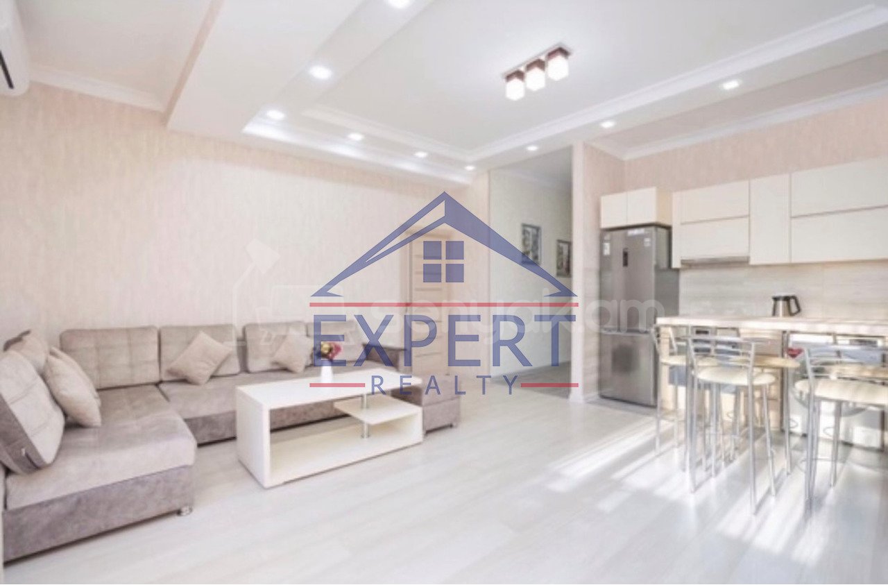 3 Սենյականոց Բնակարան Նորակառույցում, 80քմ, 4/4 հարկ, Դիզայներական Վերանորոգված, Կահավորված