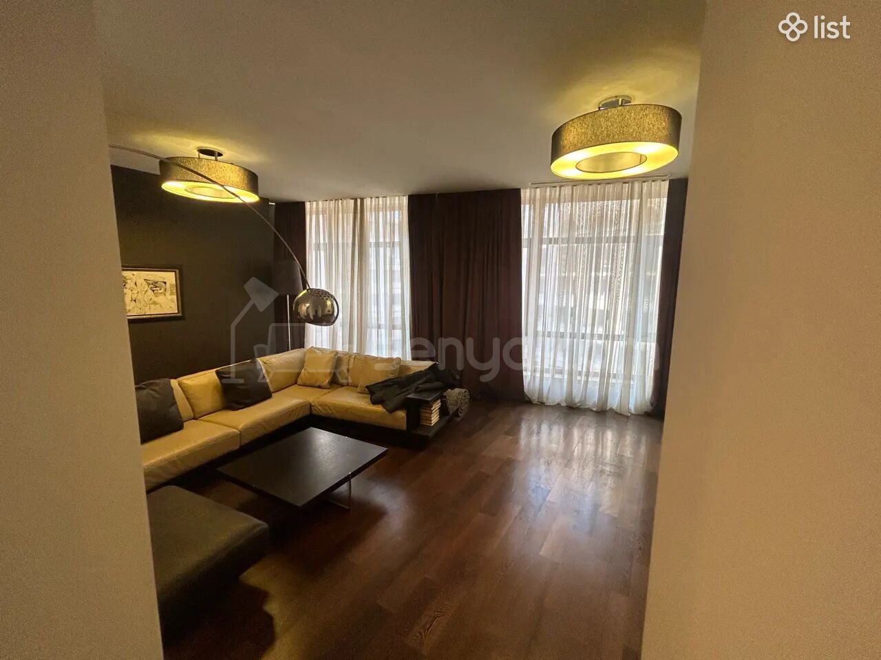 4 Սենյականոց Բնակարան Նորակառույցում, 180քմ, 7/9 հարկ, Կապիտալ Վերանորոգված