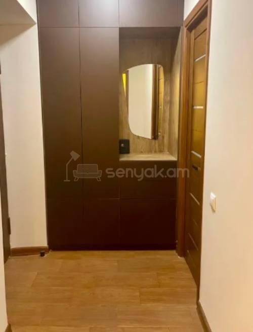 2 Սենյականոց Բնակարան Քարե Շենքում, 46քմ, 4/5 հարկ, Կապիտալ Վերանորոգված, Կահավորված, Արևկող