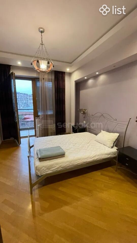 3 Սենյականոց Բնակարան, 140քմ, 7/8 հարկ, Կապիտալ Վերանորոգված