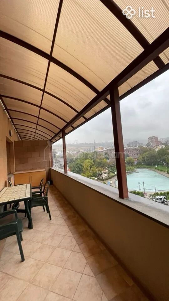 3 Սենյականոց Բնակարան, 140քմ, 7/8 հարկ, Կապիտալ Վերանորոգված
