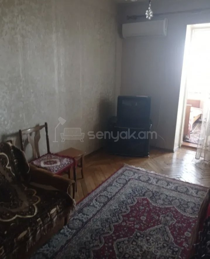 1 Սենյականոց Բնակարան Քարե Շենքում, 45քմ, 3/4 հարկ, Նորմալ Վիճակում, Կահավորված