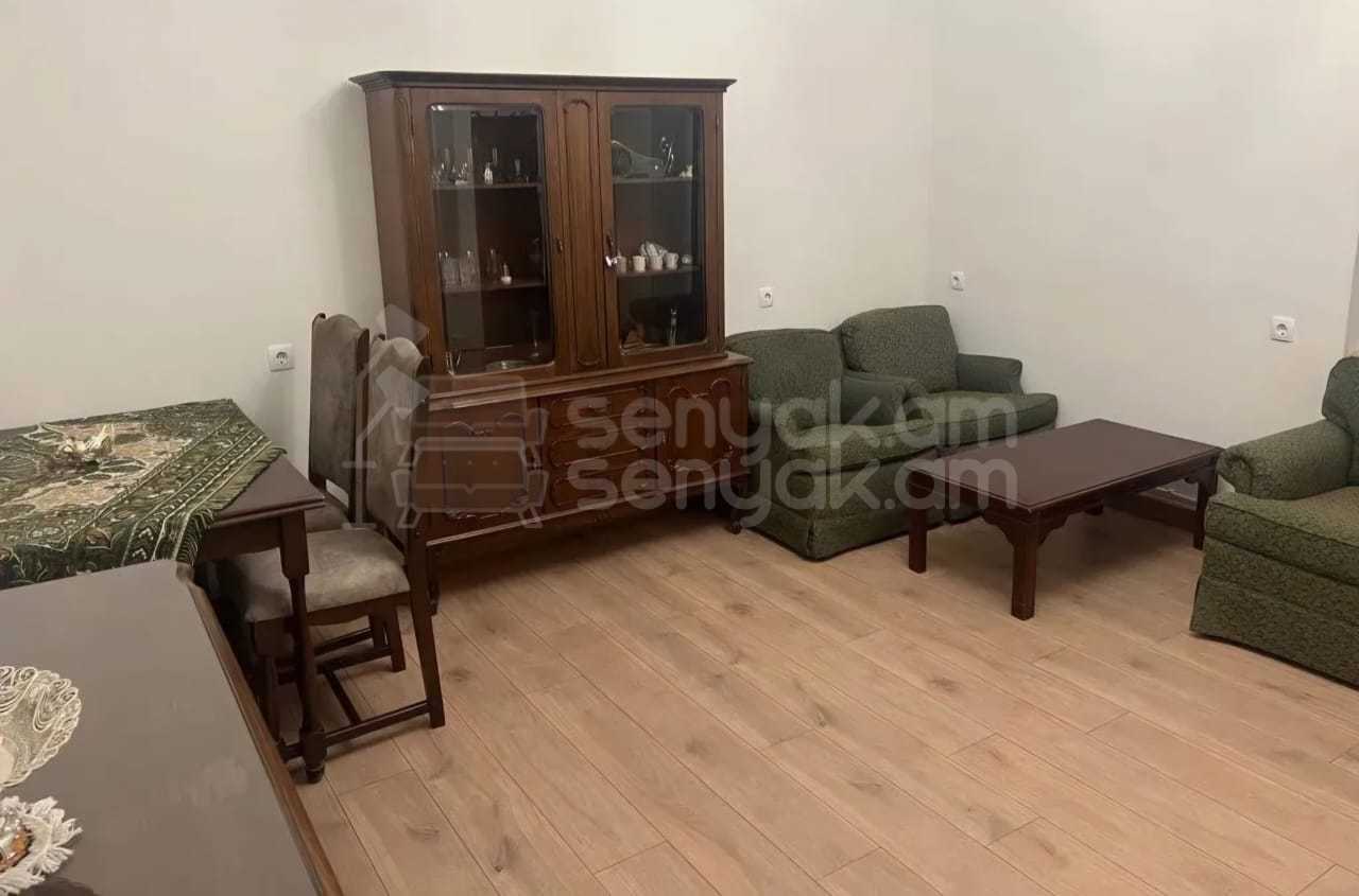 3 Սենյականոց Բնակարան Քարե Շենքում, 70քմ, 3/4 հարկ, Կապիտալ Վերանորոգված, Կահավորված