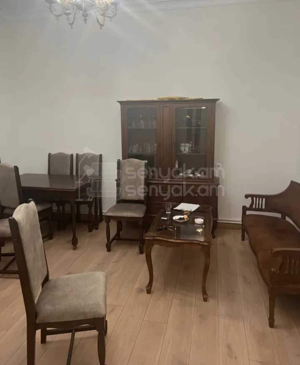 3 Սենյականոց Բնակարան Քարե Շենքում, 70քմ, 3/4 հարկ, Կապիտալ Վերանորոգված, Կահավորված