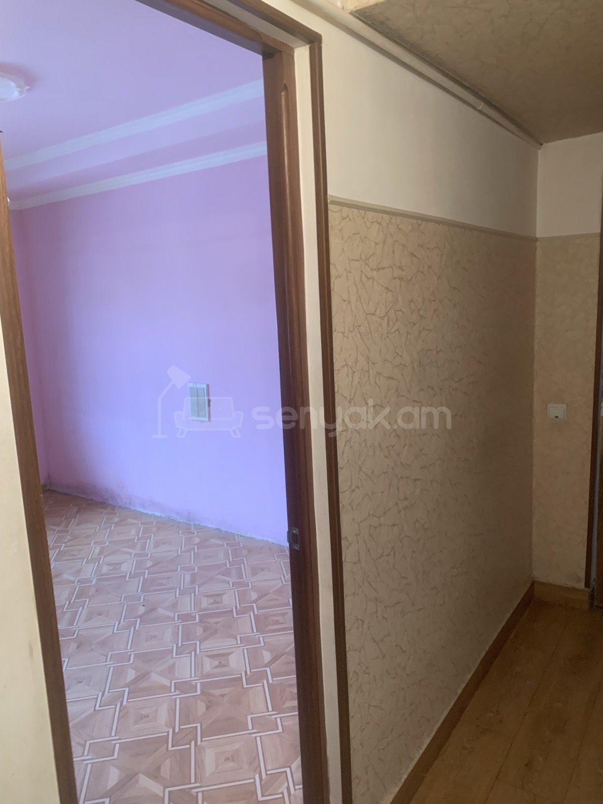 2 Սենյականոց Բնակարան Քարե Շենքում, 40քմ, 1/5 հարկ, Կոսմետիկ Վերանորոգված