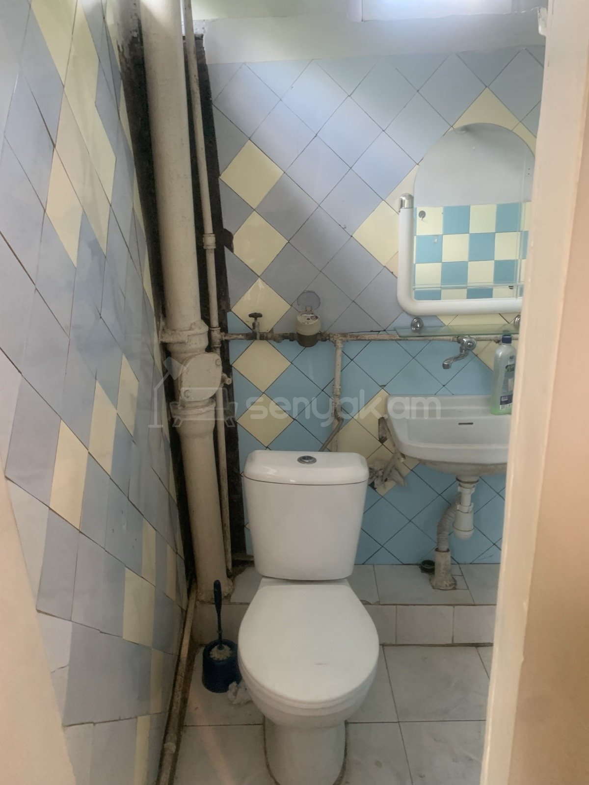 2 Սենյականոց Բնակարան Քարե Շենքում, 40քմ, 1/5 հարկ, Կոսմետիկ Վերանորոգված