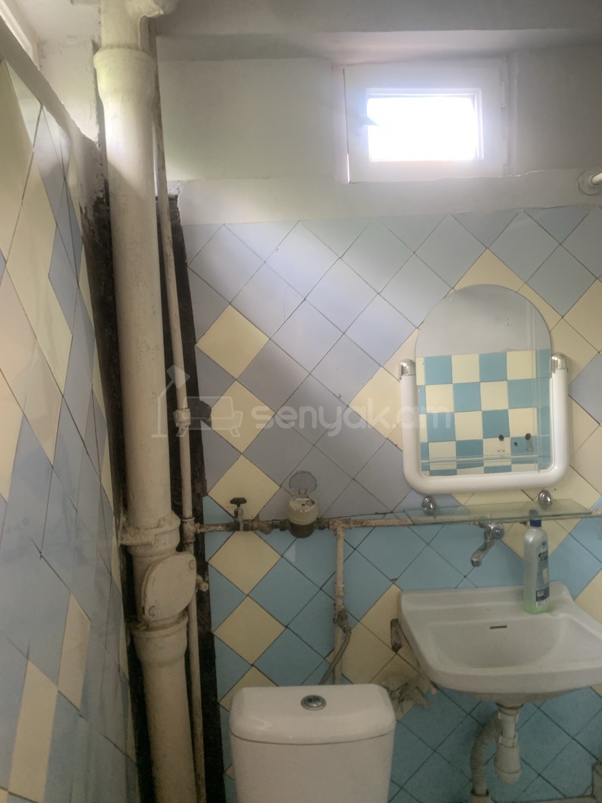 2 Սենյականոց Բնակարան Քարե Շենքում, 40քմ, 1/5 հարկ, Կոսմետիկ Վերանորոգված