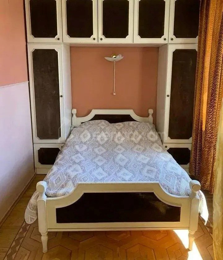 1 Սենյականոց Բնակարան Քարե Շենքում, 48քմ, 4/5 հարկ, Նորմալ Վիճակում