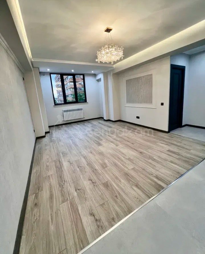 2 Սենյականոց Բնակարան, 42քմ, 5/9 հարկ, Կապիտալ Վերանորոգված