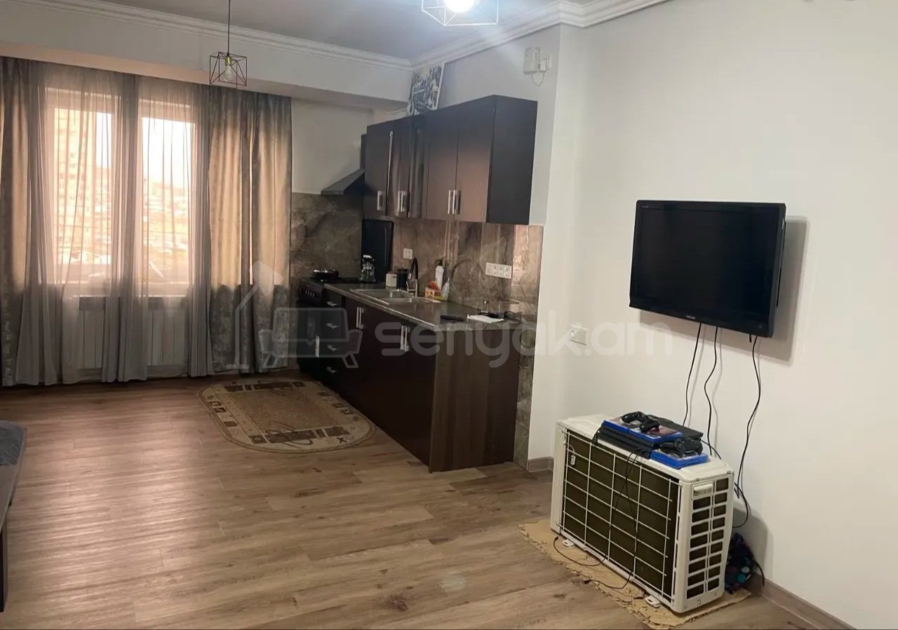 3 Սենյականոց Բնակարան, 68քմ, 8/14 հարկ, Կապիտալ Վերանորոգված, Կահավորված