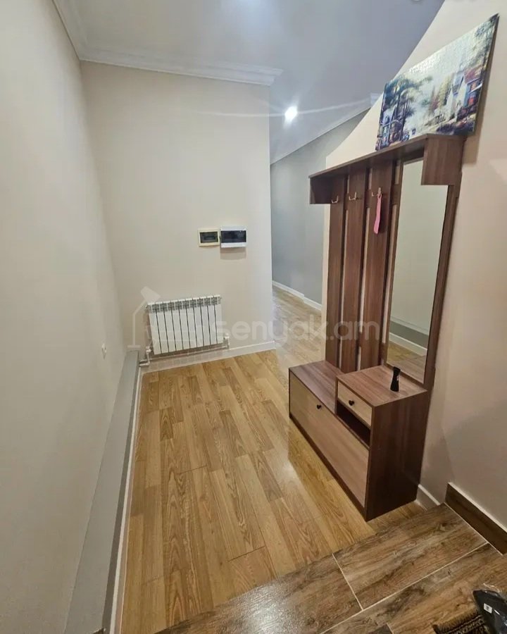 3 Սենյականոց Բնակարան, 98քմ, 10/10 հարկ, Կապիտալ Վերանորոգված, Կահավորված